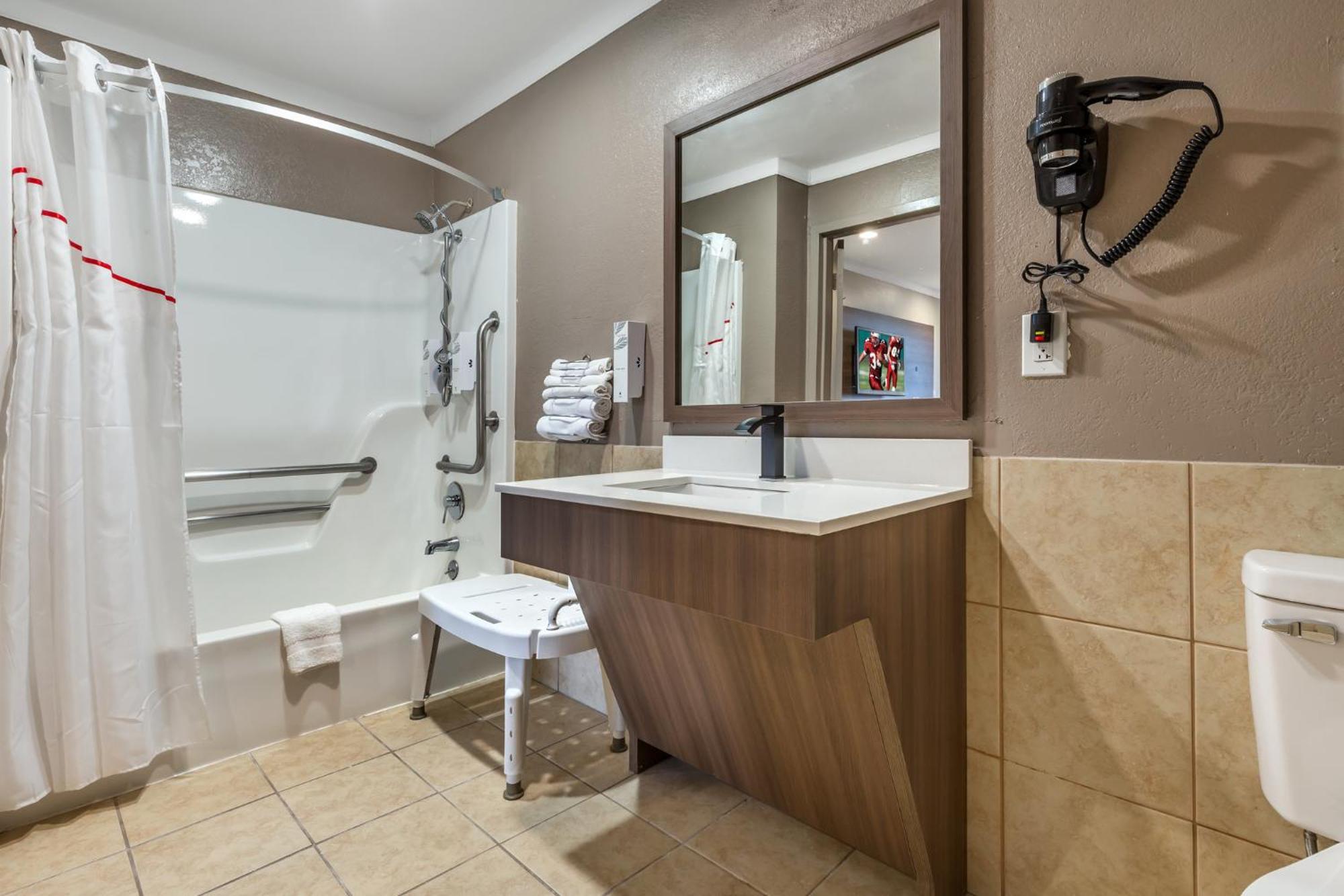 Red Roof Inn Raleigh Northeast - Downtown المظهر الخارجي الصورة